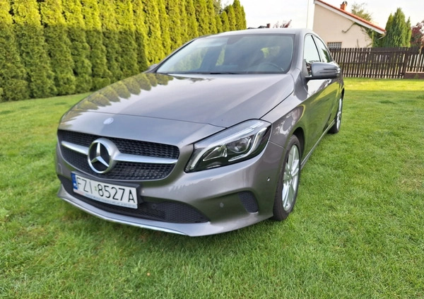 Mercedes-Benz Klasa A cena 63900 przebieg: 110500, rok produkcji 2017 z Babimost małe 92